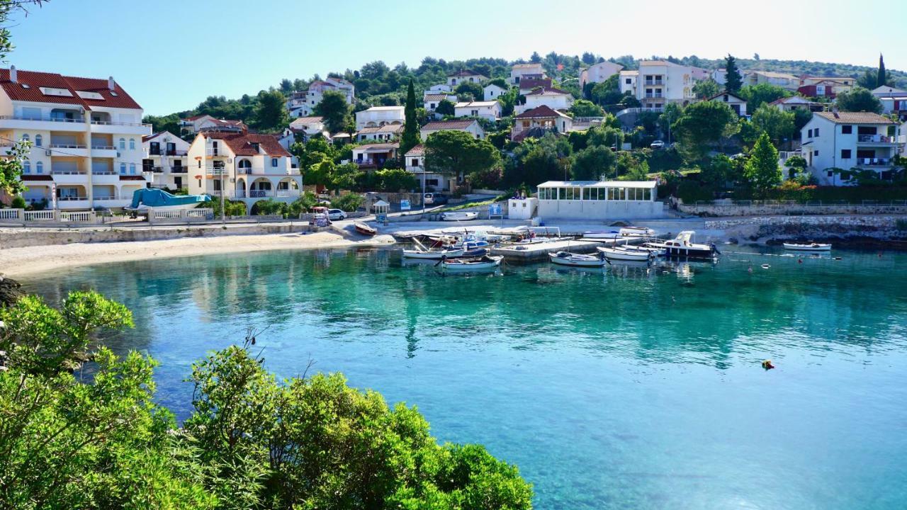Apartmani Laura Trogir Dış mekan fotoğraf