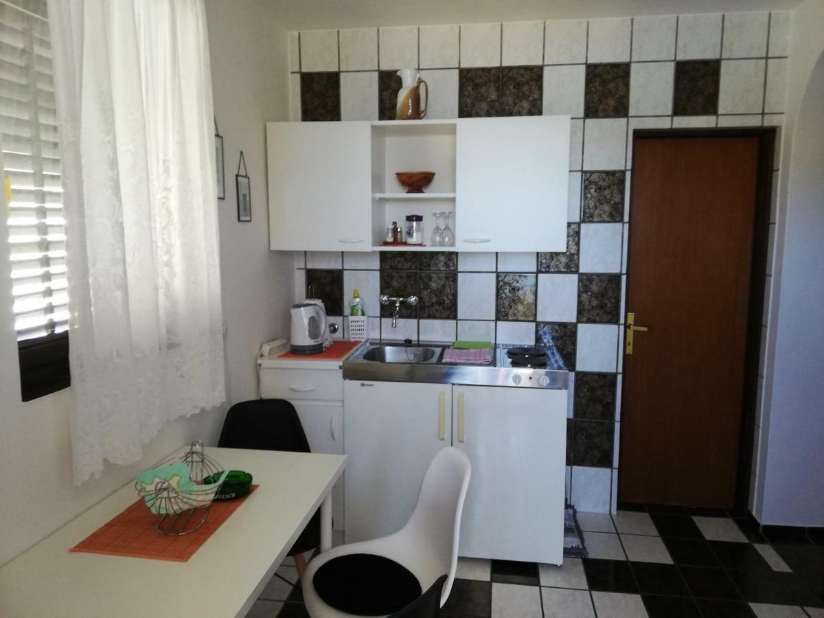 Apartmani Laura Trogir Dış mekan fotoğraf