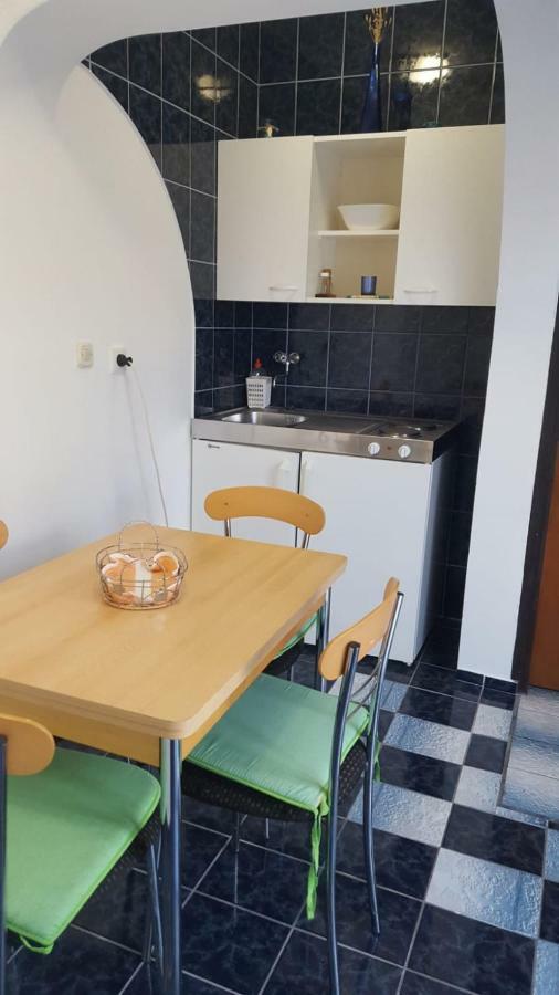 Apartmani Laura Trogir Dış mekan fotoğraf