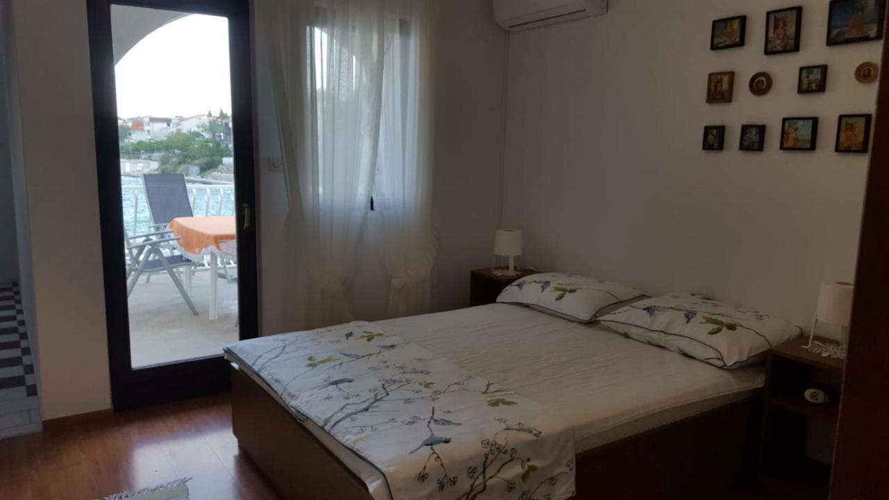 Apartmani Laura Trogir Dış mekan fotoğraf