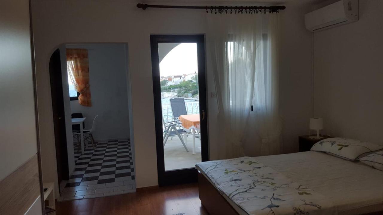 Apartmani Laura Trogir Dış mekan fotoğraf